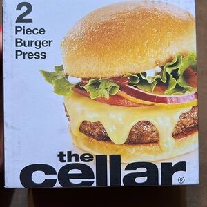 NWT the Cellar 2 Piece Burger Press